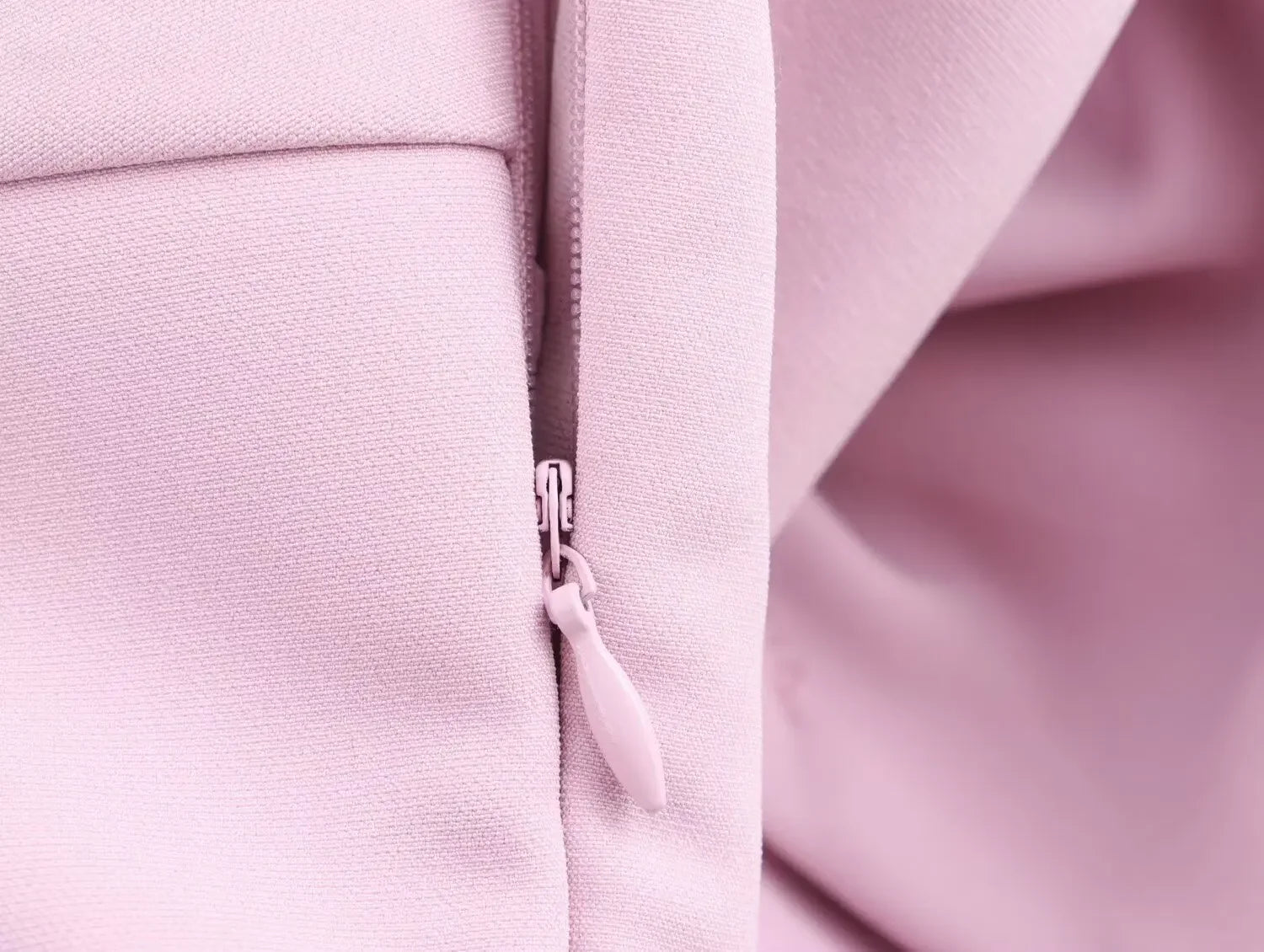 Mini Vestido Sem Alças com Laço - Tendência