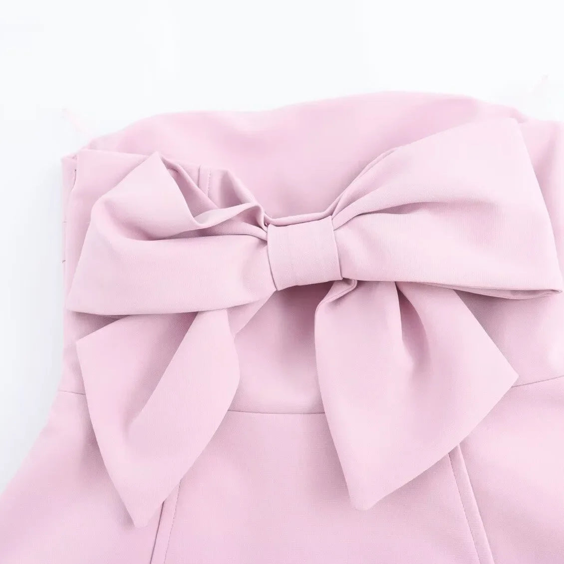 Mini Vestido Sem Alças com Laço - Tendência