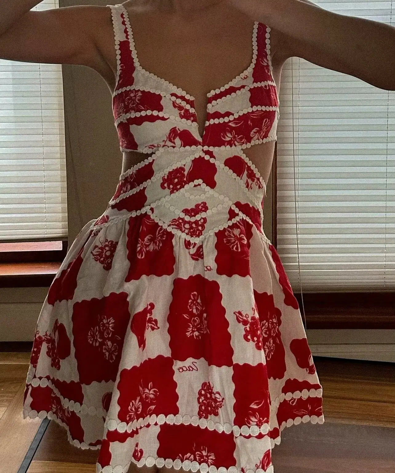 Vestido retrô americano suspenso para mulheres, estilo boêmio, cintura oca, saia curta em linha A, verão, novo