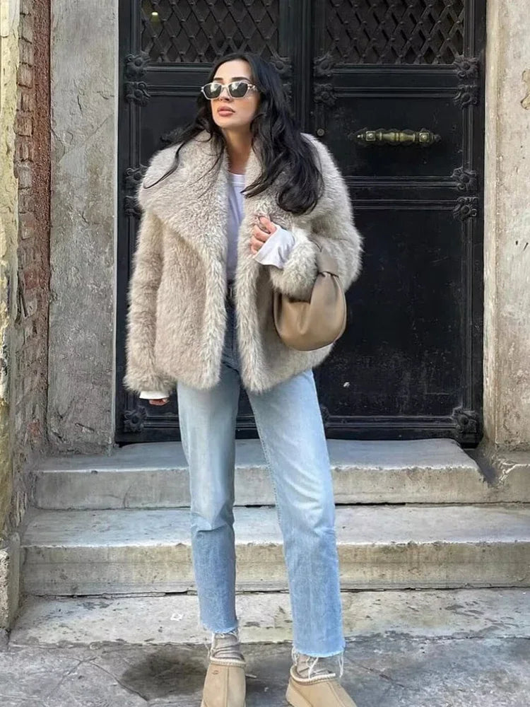 Traf 2024 mulher outono inverno casaco de pele do falso pelúcia fofo jaqueta feminina novo em outerwears branco vermelho cinza preto lã misturas casacos